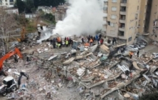 İznik’ten deprem bölgesine tır dolusu yardım