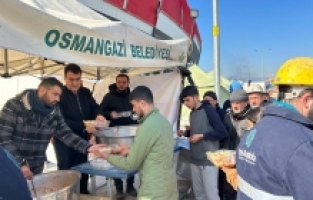 Osmangazi’den Deprem Bölgesine Gönül Sofraları