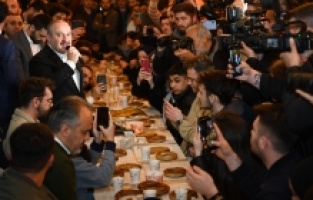 Bakan Varank, Togg’la geldi, Simit Çayla Sahur Yaptı