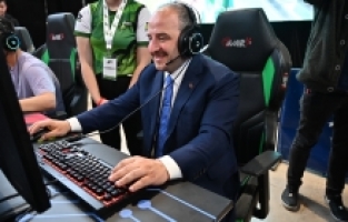 BAKAN VARANK ÖDÜLLERİ İKİYE KATLADI