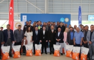 BÜYÜKORHANLI ÇİFTÇİYE SİLAJLIK MISIR TOHUMU