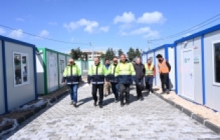 BÜYÜKŞEHİR'İN HATAY MESAİSİ SÜRÜYOR