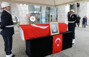 ÖZER, SON YOLCULUĞUNA UĞURLANDI