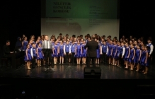 ÇOCUK VE GENÇLİK KOROLARI PERFORMANSLARIYLA ALKIŞ ALDI