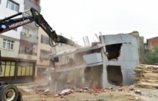 YILDIRIM’DA KAÇAK YAPIYA TAVİZ YOK