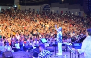 BURSA'DA EFSANELERİN RÜZGARI ESTİ