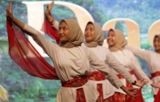 ENDONEZYA'DAN BURSA'YA: 'EVE YOLCULUK'