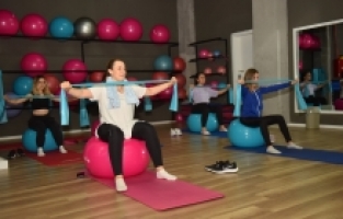 YILDIRIM'DA KADIN SPOR MERKEZİNE YOĞUN İLGİ