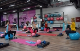 KADIN SPOR MERKEZLERİ YENİ KURSİYERLERİNİ BEKLİYOR