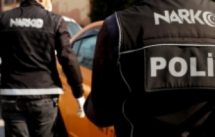 NARKOTİK’TEN UYUŞTURUCU TACİRLERİNE BÜYÜK OPERASYON