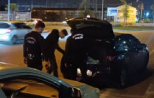 Bursa’da uyuşturucu ve silah kaçakçılarına operasyon: 8 gözaltı