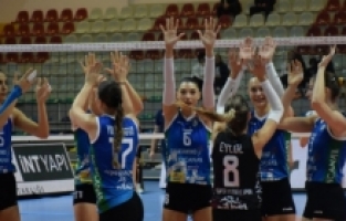 Nilüfer’in sultanları üst tura rahat geçti