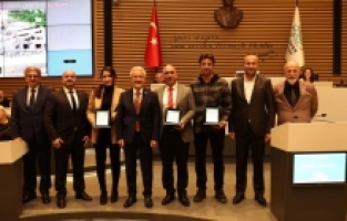 Nilüfer Belediyesi, deprem bölgesindeki çalışmalarına teşekkür etti