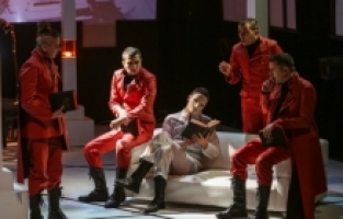 “1984” oyunu rehabilite hizmeti alanlar için sergilendi