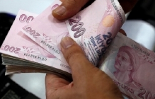 Emeklilere bir ek zam daha