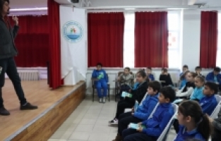 Göl Yazıevi’nin konuğu Serdar Uslu öğrencilerle buluştu
