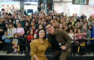Mutluyuz filminin oyuncuları Özdilekpark Bursa Nilüfer’de izleyicisiyle buluştu