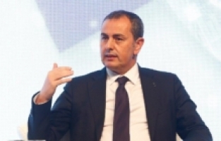 İş Bankası Genel Müdürü Hakan Aran'dan Kredi Kartlarına ve İhtiyaç Kredilerine Uyarı!