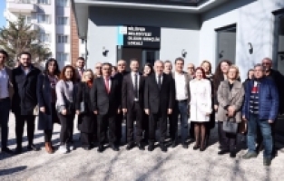 Şadi Özdemir Cumhuriyet Mahallesi’nde vatandaşı dinledi