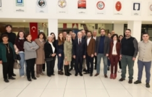 Şadi Özdemir seçim çalışmalarına akademik odalarla başladı