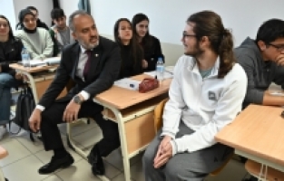 Başkan Aktaş, "Genç Kart ile gençlerimize 5.000 TL destek"