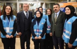 Ne varsa bu merkezde var