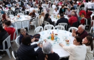 Özlüce’de 5 bin kişi iftarda buluştu