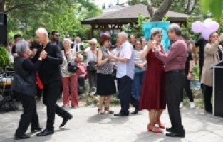 Olgun gençler yetenekleriyle beğeni topladı