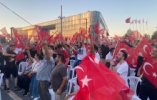 Bursa’da milli heyecan dev ekranda yaşandı