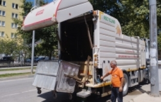 Gemlik’te temizlik seferberliği sürüyor