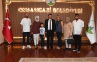 Küçük Muhammet, Başkan Aydın’ın desteğiyle şifa buldu