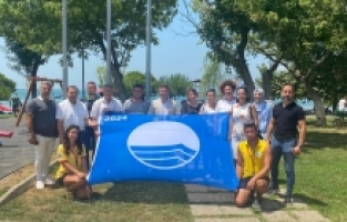 Bursa sahillerinde ‘Mavi Bayrak’ dalgalanıyor