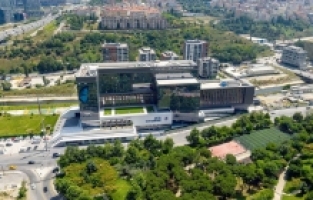 Diş beyazlatmadan önce gerekli tedaviler tamamlanmalı