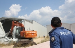 Tarım alanlarında kaçak yapı ile mücadele sürüyor