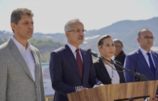 Instagram kanunlara uyarsa erişim yasağı kalkacak