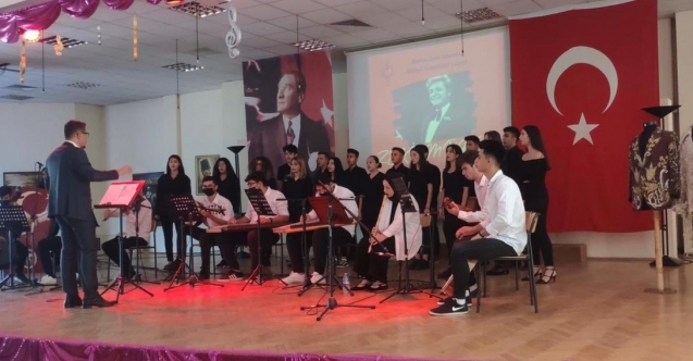 Bursa#039;da Zeki Müren çeşitli etkinliklerle anıldı