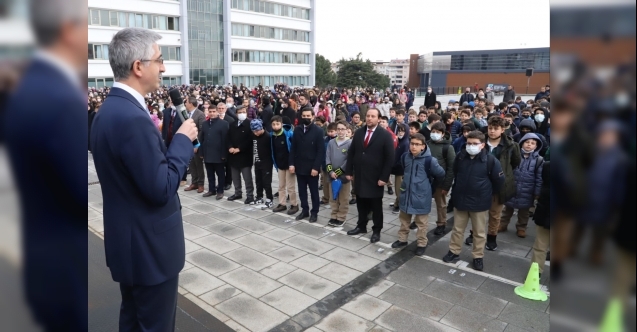 MEB BAKAN YARDIMCISI DR. NAZİF YILMAZ BURSADA OKULLARI ZİYARET ETTİ