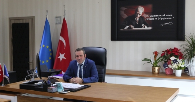 Elinizi Taşın Altına Koyun