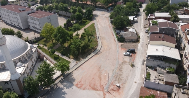 Yıldırımda Yollar Yenileniyor