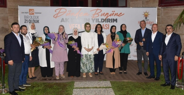 AK kadınlar gücümüze güç katıyor”