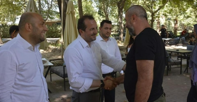 AK Kadrolar  Bursayı Dinliyor
