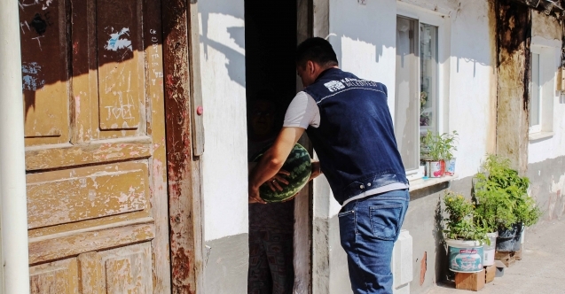 Karacabeyde Aşevi ihtiyaç sahiplerinin her an yanında