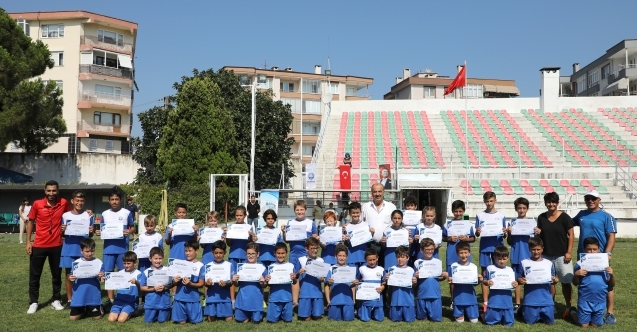 Mudanya Yaz Spor Okullarında Sertifika Sevinci