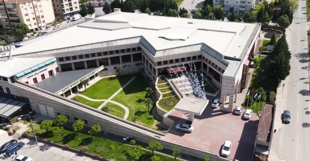Yıldırıma Bir Kütüphane Daha