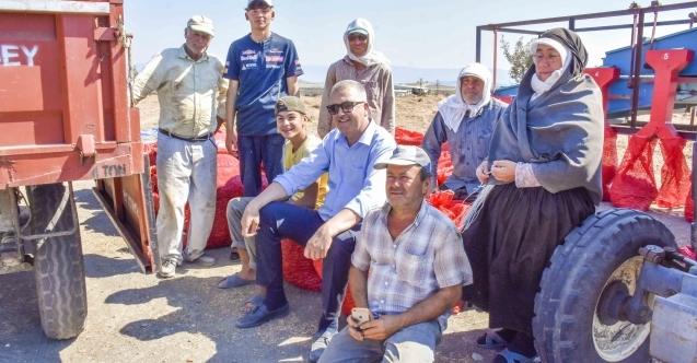 Başkan Özkandan ‘Yerli Soğan Vurgusu