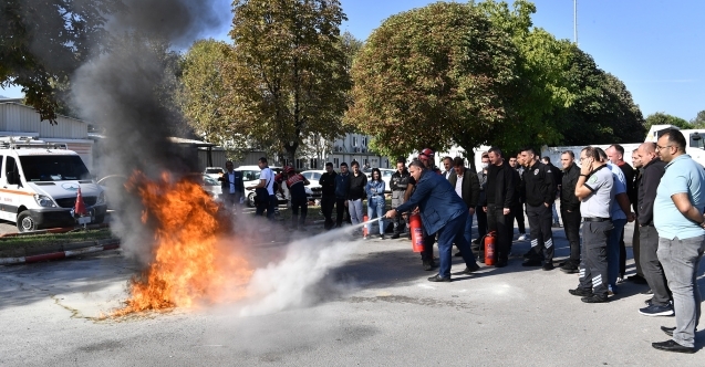 Belediye personeline yangın tatbikatı