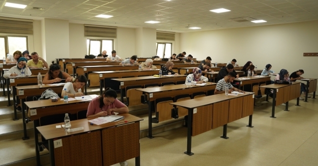 Bursa#039;da memur adaylarına ücretsiz KPSS provası