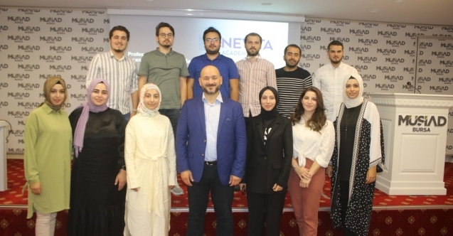 Genç MÜSİAD Bursa üyelerine insan analizi ve algı eğitimi
