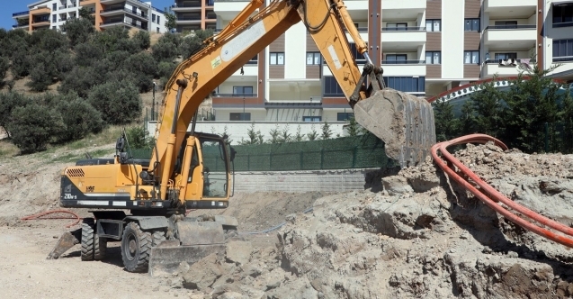 Mudanya#039;da Parke Kaplama ve Yol Çalışmaları Sürüyor