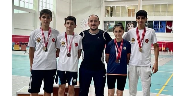 Osmangazili Yıldızlar Madalyaya Doymuyor